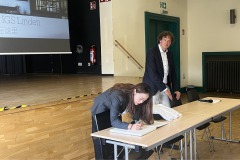 E2AE10F3-4271-424C-870B-E93BD970AB25_